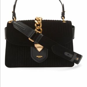Moschino vevelt bag